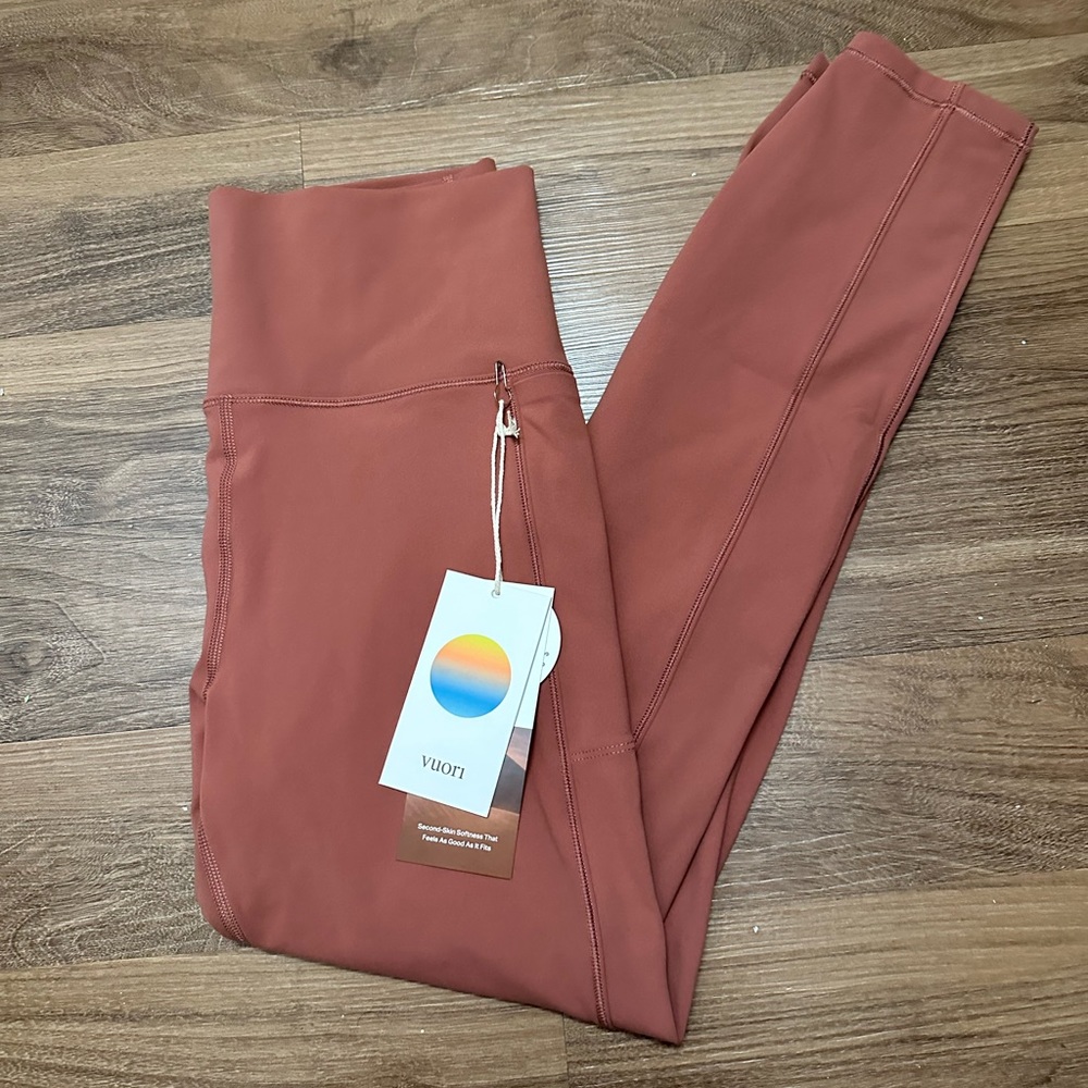 Vuori Studio Pocket Leggings - Rosewood Size M